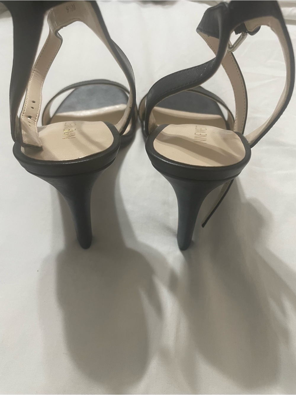 Classy Nine West Black Open-Toe Ankle-Strap Mid-Heels - Picture 3 of 9